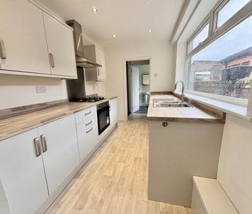 Derbyshire Hill Road, St Helens WA9 2LS - Photo 3