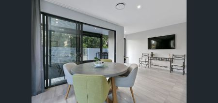 Beautiful 3 Bedroom Home in Sunshine Cove&excl; - Photo 4