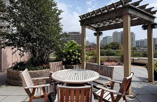 For Lease - 925 Bay Street Unit# 2505, Toronto, Ontario - Photo 1