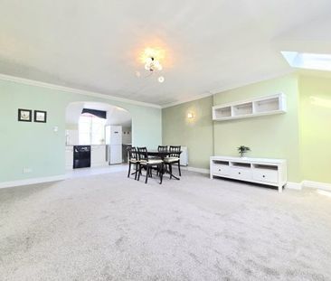 The Colonnades, Royal Gate - Photo 2