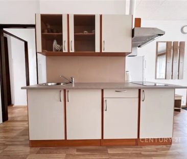 Světlý byt 2+kk (35 m - Fotografie 2