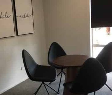 Luxury modern apartment available in Frankton - Photo 2