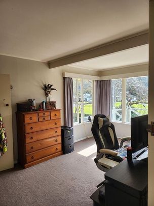 Family home by the Fairway - Photo 1