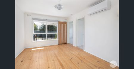 UPDATED TWO BEDROOM UNIT - CONVENIENT LOCATION! - Photo 2