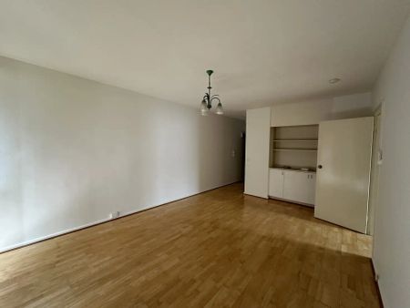 “Ground Floor Flat” - Photo 3