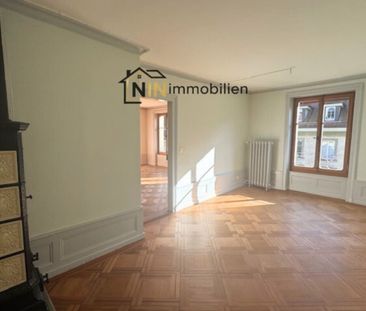 CENTRAL ABOVE THE ROOFS OF THE UPPER CITY - Photo 2