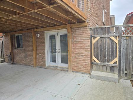 For Lease - 139 Cinrickbar Drive Unit# Lower, Toronto, Ontario - Photo 4
