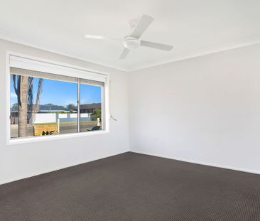 Fully Renovated Unit - Photo 4