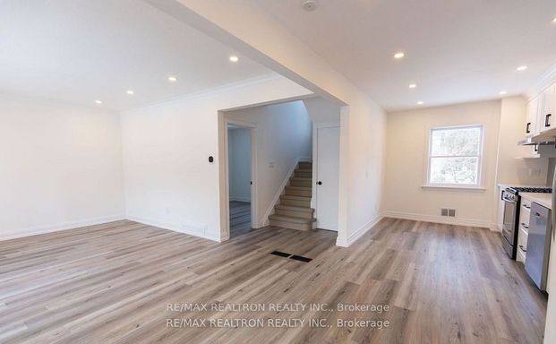 For Lease - 112 Lawrence Avenue Unit# Main and Upper, Richmond Hill, Ontario - Photo 1