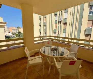 Alquiler de piso en Plaza del Remo - Photo 2