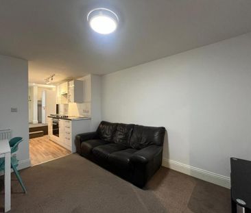 2 bedroom apartment to rent - Photo 2