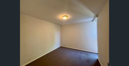 Leafy Cul-de-Sac Living in the Heart of South Yarra - Photo 5