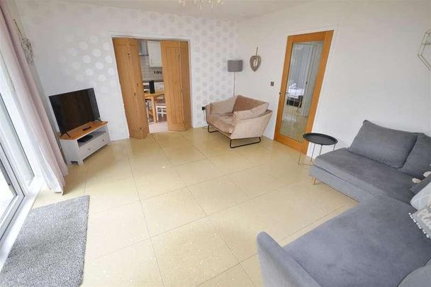 Parsonage Court, Begelly, Kilgetty - Photo 1