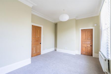 First Floor Flat, 45 Heslington Lane, Fulford - Photo 3