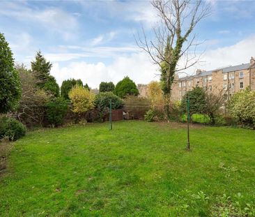 A fantastic opportunity to live in a main door, ground door apartme... - Photo 4