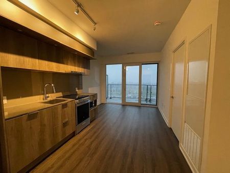 For Lease - 448 Burnhamthorpe Road Unit# 518, Mississauga, Ontario - Photo 3