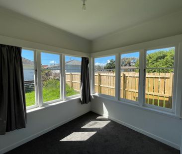 8A Fisher Crescent, Otara, Auckland - Photo 2