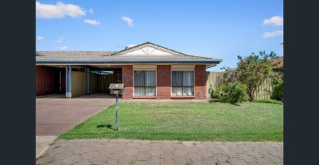 Well maintained homette in sought after location - Photo 2