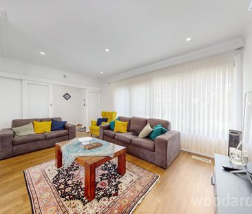 Bright, Effortless Living in this Prized Pocket of Templestowe Lower - Photo 1