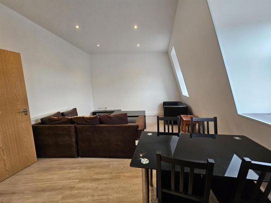 2 bedroom flat to rent - Photo 1