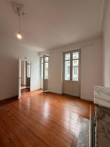 Location Appartement 4 pièces 152m² - Photo 2