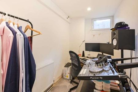 Clapham Common Southside, Abbeville Village, SW4 - Photo 3