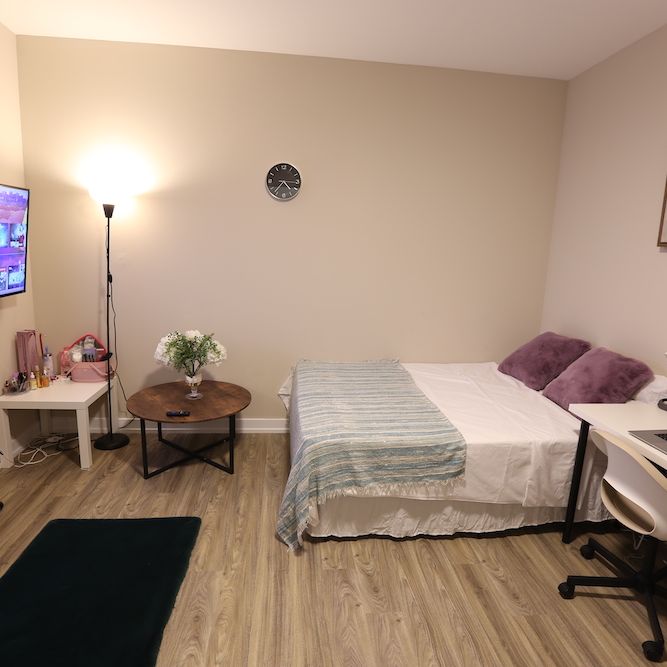 Private Basic - Bleecker - Photo 1