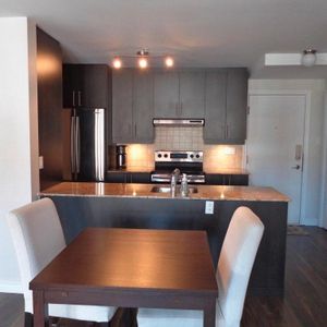 4½ Condo À LOUER / FOR RENT,Rue Gordon,Verdun - Metro VERDUN & de l'EGLISE - Photo 2