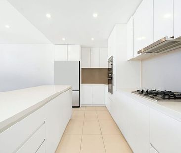 A modern waterfront townhouse with sweeping views and unbeatable co... - Photo 4