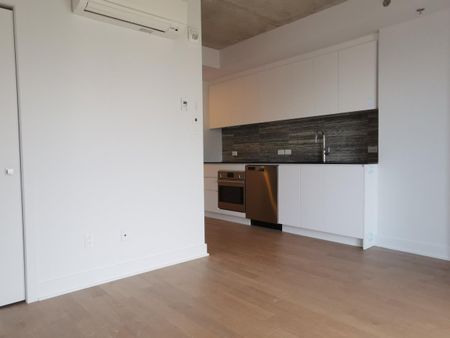 Unit 1003: Entire unit - Photo 4