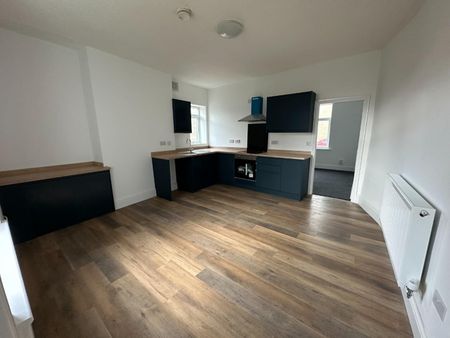 Oxford Street, Colne - Photo 4