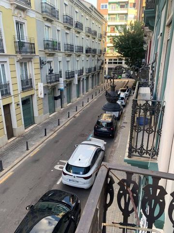 2 room luxury Apartment for rent in Valencia, Spain - Photo 5