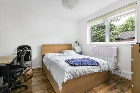 3 bedroom end of terrace house to rent - Photo 5