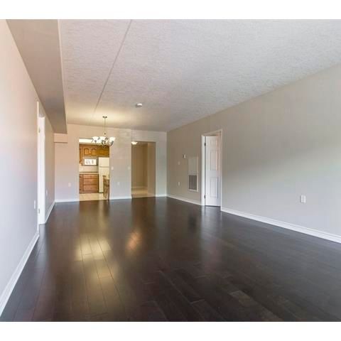 For Lease - 405 Erb Street Unit# 305, Waterloo, Ontario - Photo 1