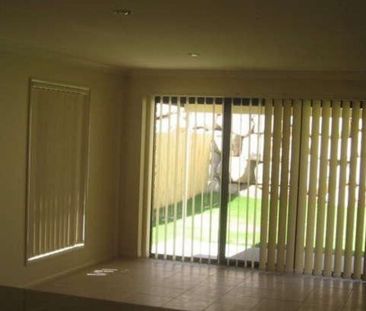 54 Storr Circuit, Goodna QLD 4300 - House For Rent - $560 | Domain - Photo 2
