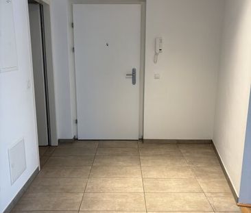 Moderne 2-Raum-Wohnung mit Loggia in zentraler Lage! - Photo 2