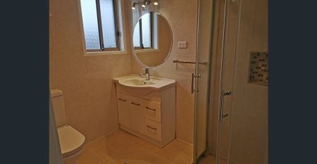 Renovated 3 Bedroom house Close to Schools, Transport and Shops - Photo 3