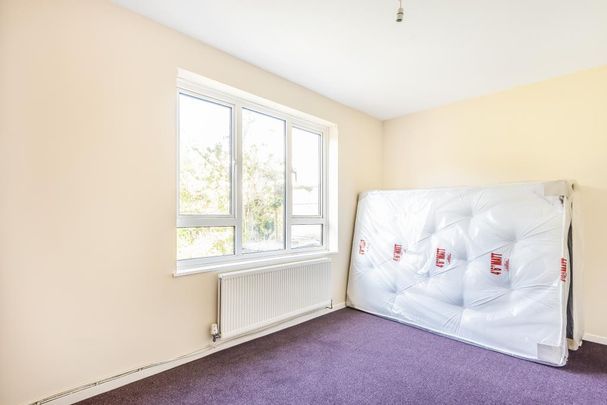 5 bedroom semi-detached house to rent - Photo 1