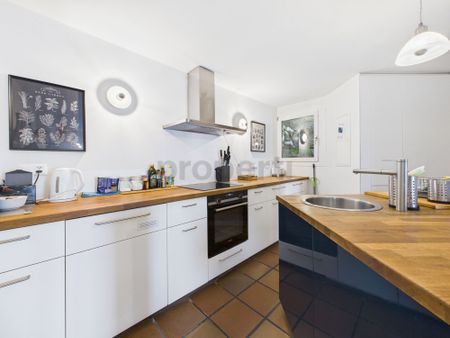 Exklusives 5.5-Zimmer-Doppelhaus mit beheizbarem Pool, Hot Tub und Panoramablick auf den Vierwaldstättersee - Foto 4