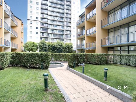 170/28 Little Lonsdale Street - Photo 4