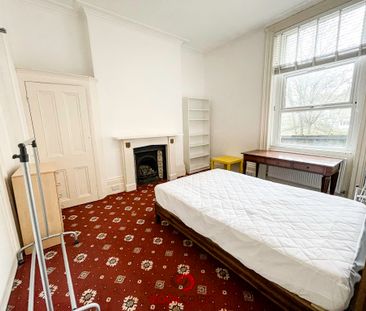 Caledonian Road, Islington, London, N1 - Photo 3