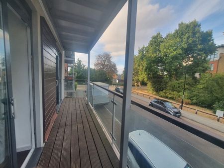 1 Bed Flat, Highfield Close, SE13 - Photo 4