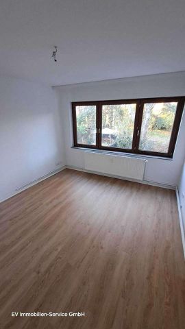 ZENTRAL & MITTENDRIN | 2,5 Zimmer | Balkon | Duschbad | ab sofort! - Photo 5