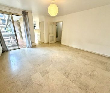 Location Appartement 1 pièce 39m² LYON 6ème - Photo 1