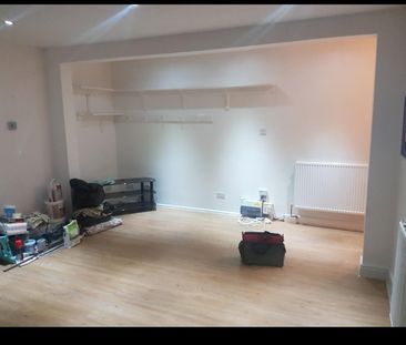 2 Bed Flat, Carrington, NG5 - Photo 4