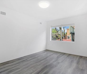 Well-Maintained Unit in Convenient Annandale Location - Photo 1