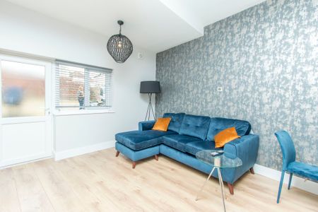 1 Bedroom Home – Medium Let - Photo 2