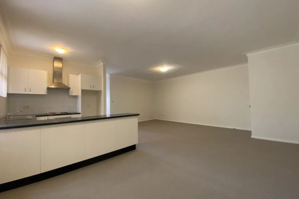 Conveniently Located Two Bedroom Unit - Photo 1