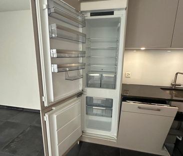 Moderne 3.5-Zimmer-Wohnung mit Balkon & Bergsicht – 87 m² - Photo 2