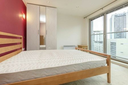 Biscayne Avenue, Canary Wharf, E14 - Photo 5